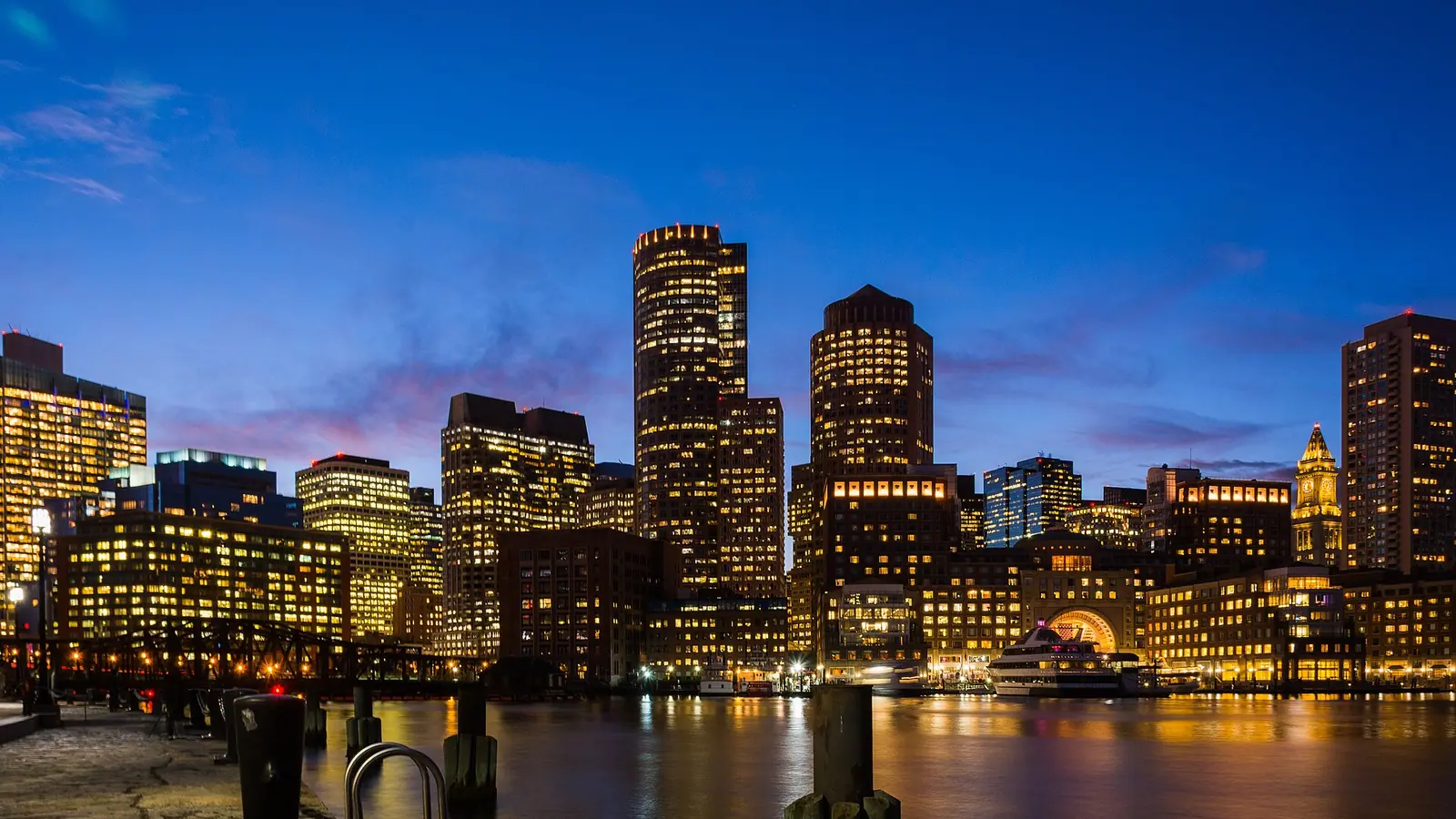 Courthouse Docks, Boston, United States.