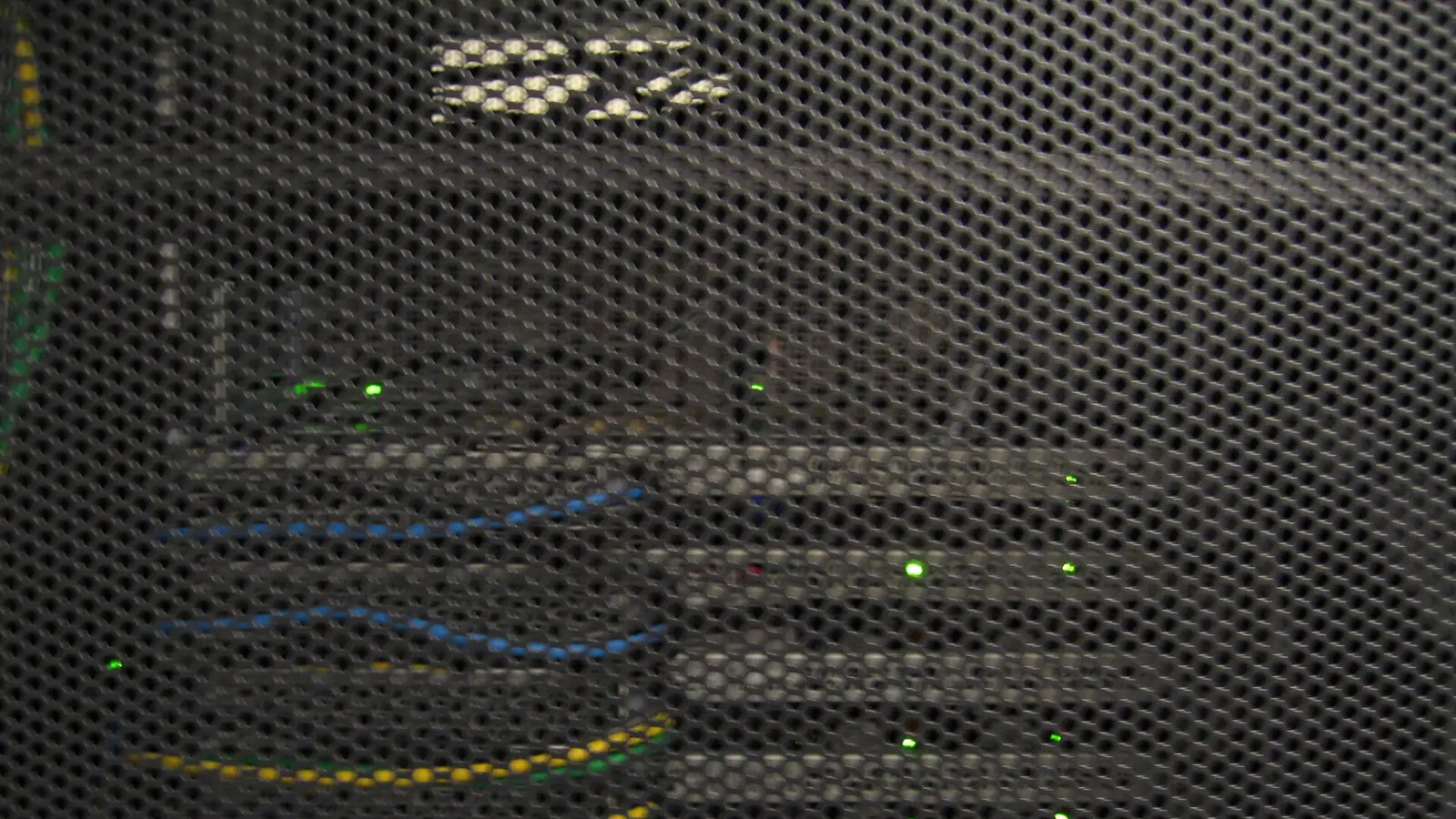 IBM server rack internals IMG.