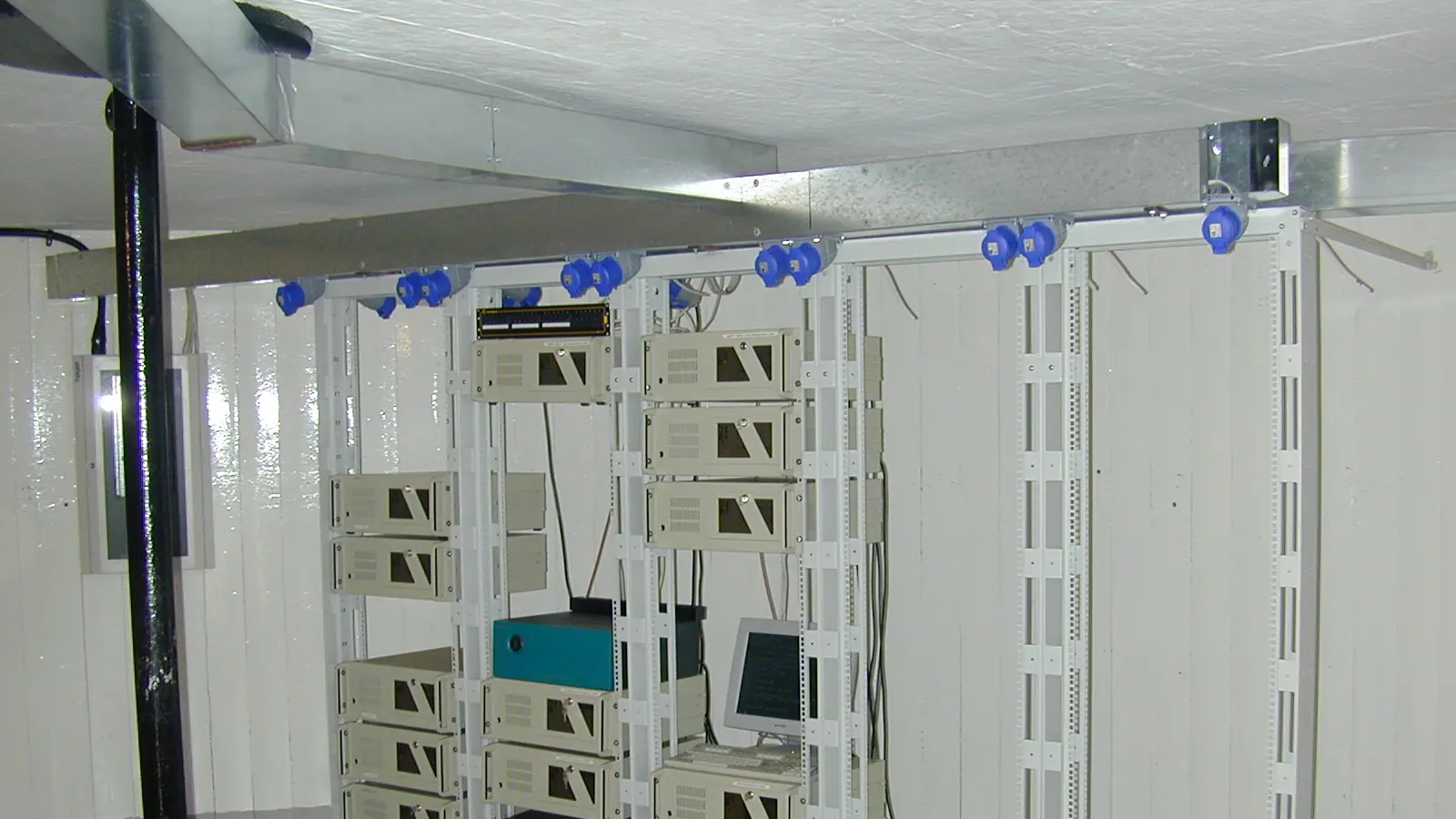 Sealand's "datacenter". At a later point there were about 10 more machines and a couple ethernet switches, nothing more..