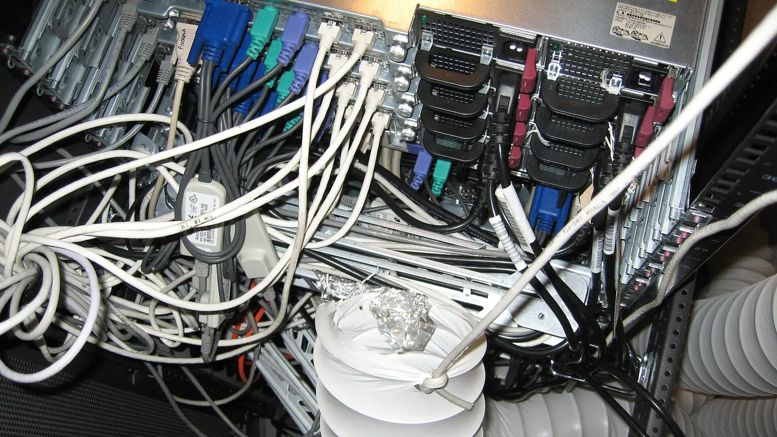 Pics of one of our local site computer rooms. I couldn't believe the way they Pics of one of our local site computer.